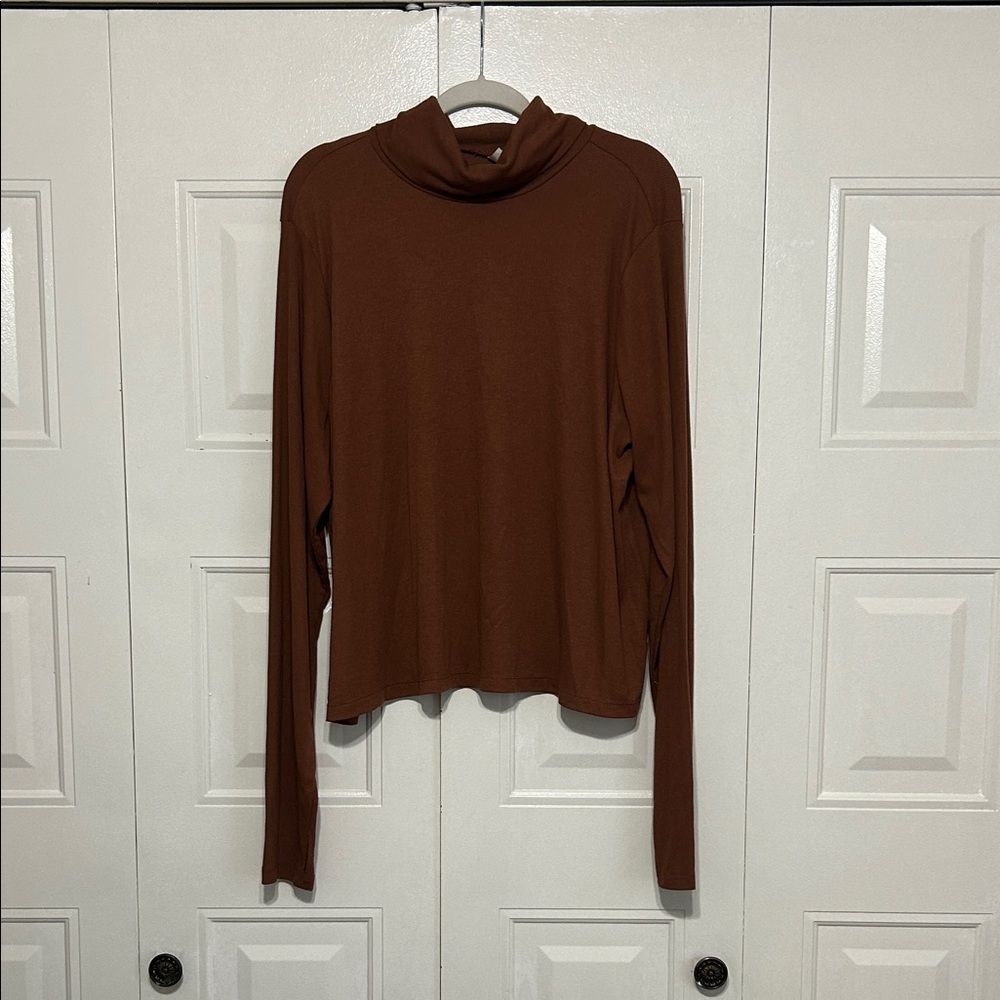 Old Navy Rust Turtleneck Women's Top